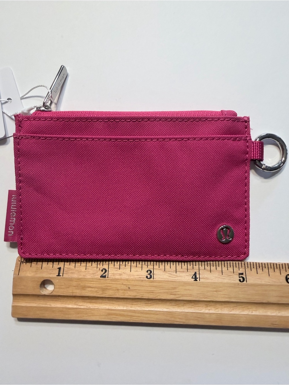 Lululemon Clippable Card Case Calypso Pink & Silver New - Picture 8 of 9